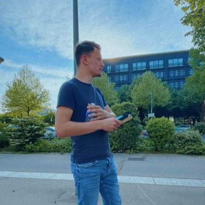 _SimonPower's tweet photo. #NouvellePhotoDeProfil https://t.co/12OG44Z8Di