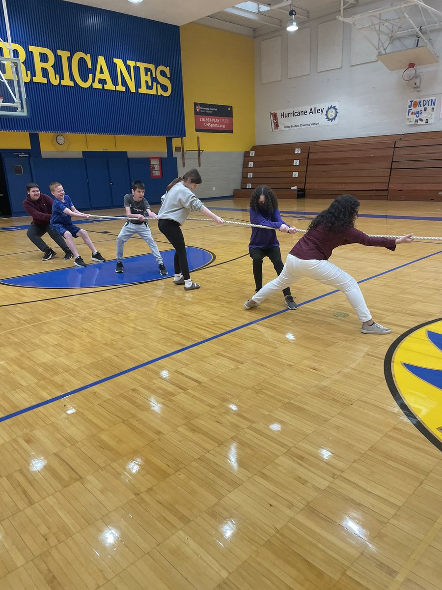 JenniferKunes's tweet photo. A little Tug-a-War for Accelerated 8th Grade to get the morning going! They then calculated balanced and unbalanced forces. Team 1 came up on top with 3 victories. Team 2 was short one player, and still was a tough opponent.💪🏻 I stepped in for round 4 for Team 2- Victorious! 🏅 https://t.co/pPPSlyfpJB