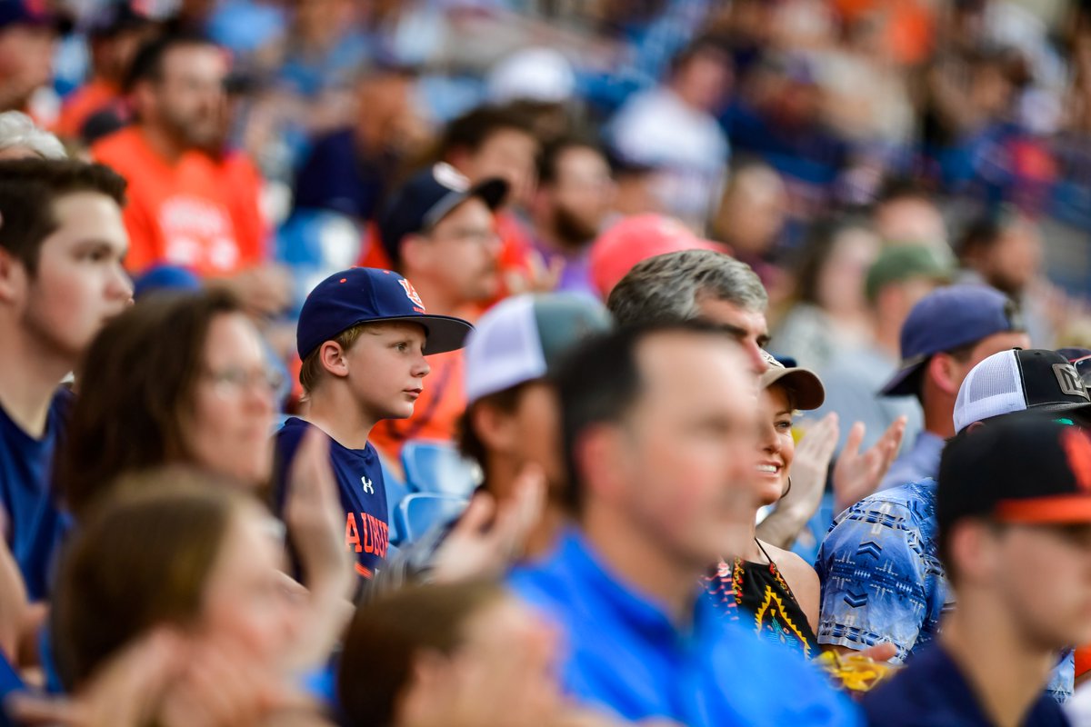 Good to see the Auburn faithful in Hoover last night. 

What do ya say we do it again around the same time next week?

#WarEagle