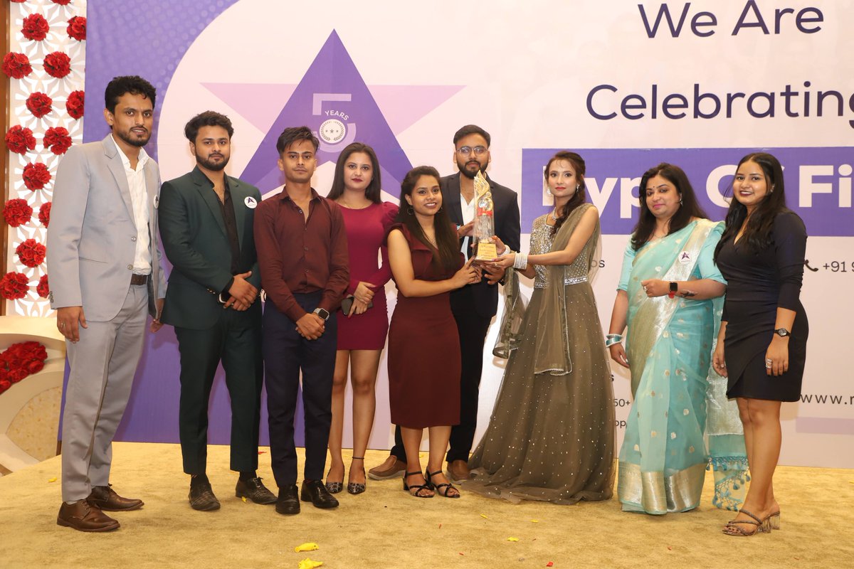RipenAppsTech's tweet photo. #Appreciation is the best way to #motivate your people to do their best every time.
RipenApps never miss a chance to admire the #talent of #Ripeners. The amazing performances definitely deserve to get #awarded. And that's how #RipenApps awarded their talent.
(1/6)
#HypeOfFive https://t.co/olNbiPd1Vv