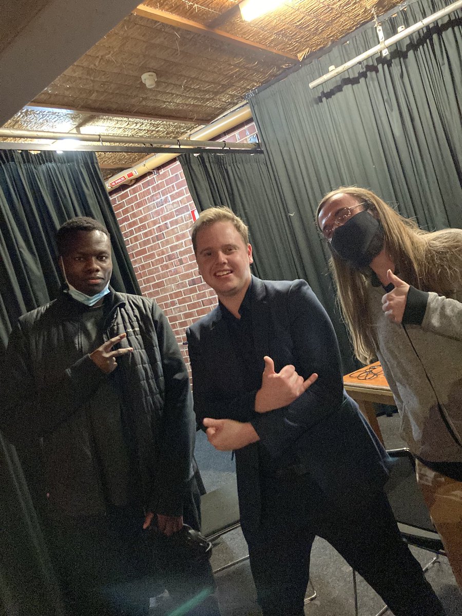 bigcheese_gg's tweet photo. Ultimate WeeklyVac #99.5 Top 8
🥇) @TheJonBombo
🥈) @5YrGogeta
🥉) @Up_is_down_SA
4) @Lordlewis10
5) @Zekora__ / @KyoKyle_
7) @SA_Dashie / @YaUhhYeah
Bracket: https://t.co/xtlCq50Yl5 https://t.co/24P5uQTHe2