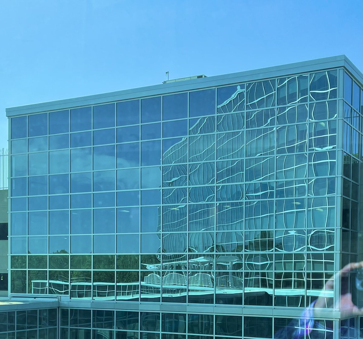 lynnsferrazza1's tweet image. #MayPatternChallenge #Uconn  #Farmington Pattern reflection