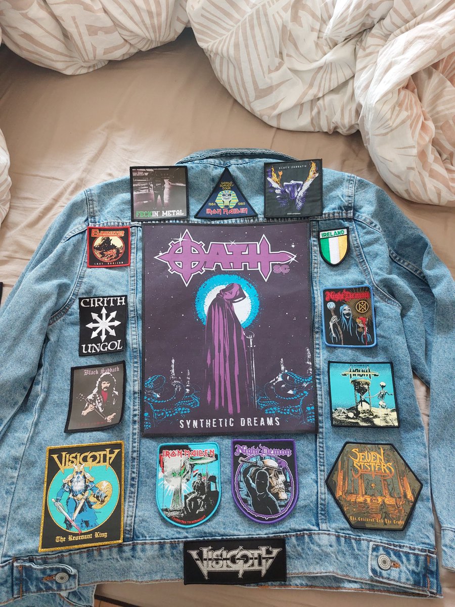 feckinmetalcast's tweet photo. New jacket in the making. I'm about to get this sewn up. Can anyone guess the theme? ๐ค
#patchjacket #battlevest #HeavyMetal https://t.co/7F7Ye6VbhT