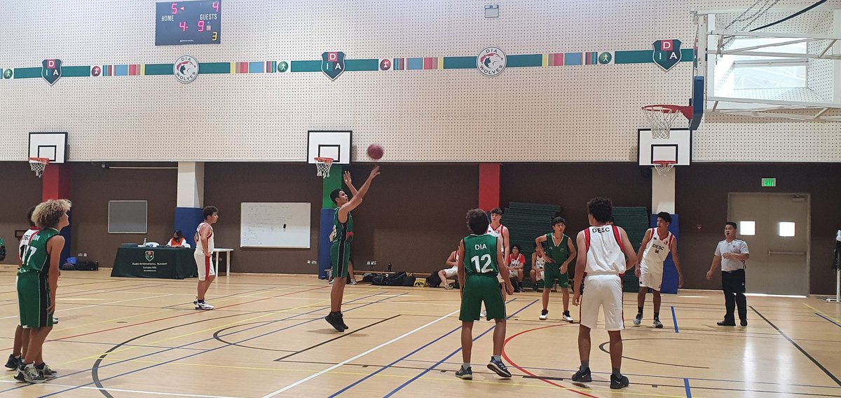 Wonderful to have parent supporters watching a high-quality, tight game between <a href="/DIAdubai/">DIA | Emirates Hills</a> &amp; <a href="/DESCDubai/">Dubai English Speaking College (DESC)</a>! Go Wolves! #DIAcommunity <a href="/DIA_Sports/">Sports | DIA Emirates Hills</a> #DreamInspireAchieve