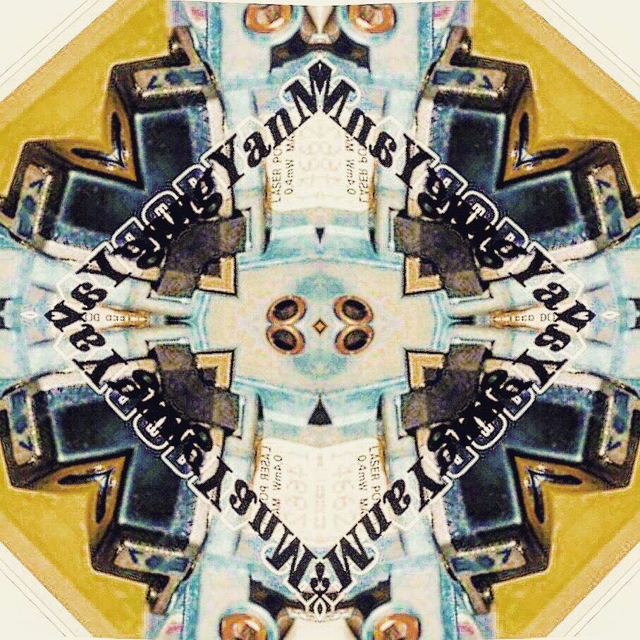 MARINANICOLAO14's tweet image. #mashup #enterthemachine #australianartist