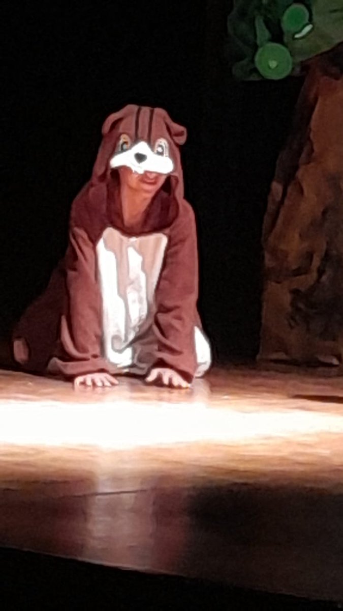 ConsejeriaEduc1's tweet photo. XXIII Festival Teatro escolar en 🇪🇸🎭🎭 #23Festivalteatro #CentrosEspañolesMarruecos actuaciones alumnado primaria @iejrjma con la obra "Cinco Microteatros" ¡Enhorabuena! 👏👏 @AccEducativaExt @EmbEspanaRabat @MarocEducation https://t.co/v3SHtQBfR1