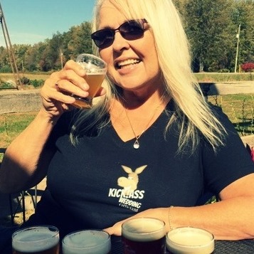 KickAssWedding's tweet photo. I so enjoy Micro-Brewery Weddings. Congratulations, Ashley &amp; Alex. Cheers - at Charlotteville Brewing Company, Simcoe, ON.

#revclaudia #norfolkwedding #haldimandwedding #southernontarioweddingofficiant #charlottevillebrewingcompany https://t.co/2JhhOGfx4Q