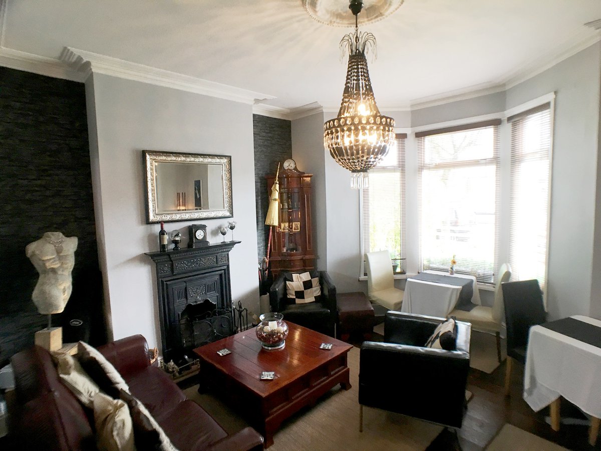 visitcardiff22's tweet photo. Looking for a list of all the most popular and top-rated hotels in the Cardiff area? Then check out the VisitCardiff page on Hotels in Cardiff! 
https://t.co/PIYTRLUoCq
#VisitCardiff #hotels #tourism #visiting #tourist https://t.co/mQJg8r5se7