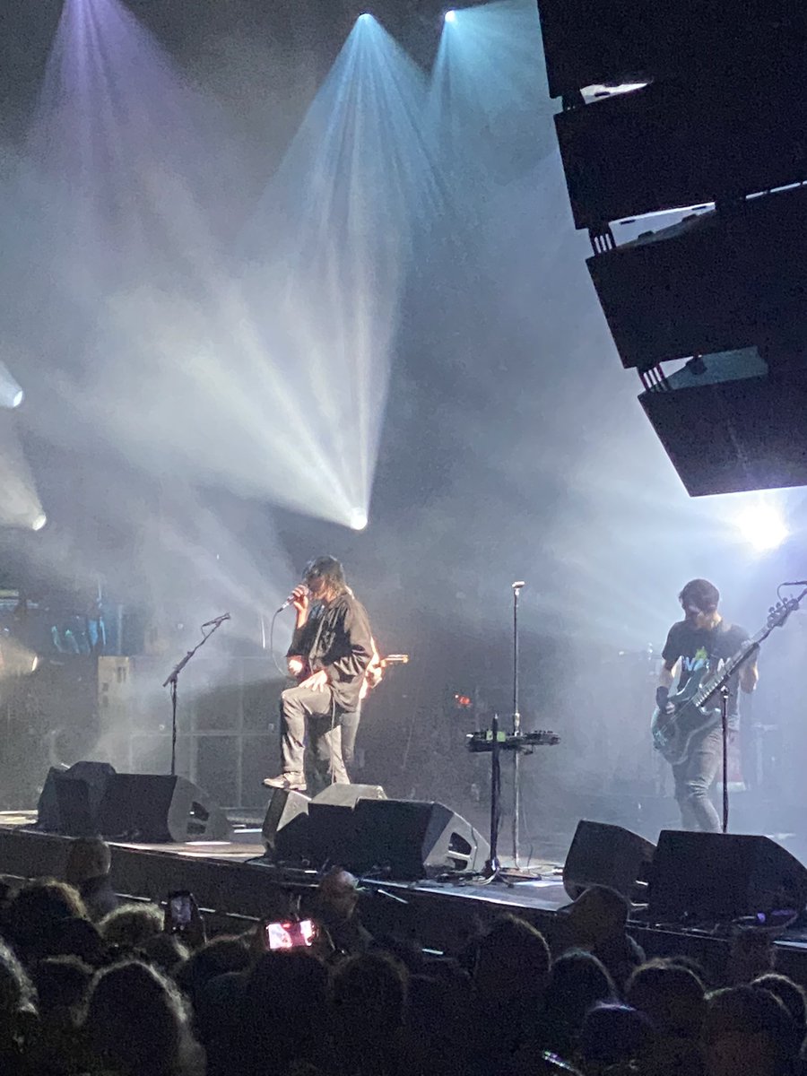 Scoynex's tweet photo. #MCREDEN #MCREDEN2 Simply incredible 😍 My heart is finally full 🥺🖤 https://t.co/gbfjppAdlf