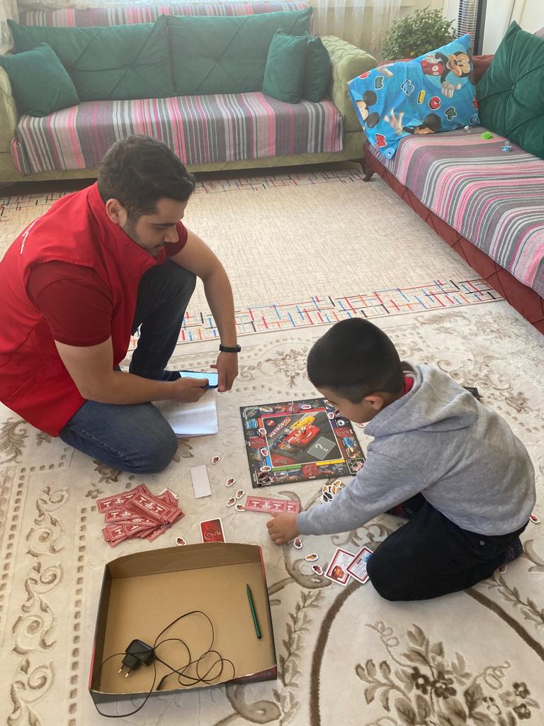 Doğanşehir Sosyal Hizmet Merkezi (@dogansehir_shm1) on Twitter photo 15-21 Mayıs Aile Haftası kapsamında müdürlüğümüzce ilçemizde ikamet eden ailelere hane ziyareti gerçekleştirilmiştir.
<a href="/tcailesosyal/">T.C. Aile ve Sosyal Hizmetler Bakanlığı</a>
<a href="/deryayanikashb/">Derya Yanık</a>
<a href="/ASHB_ATHGM/">Aile ve Toplum Hizmetleri Genel Müdürlüğü</a>
<a href="/Malatya_ASHM/">Malatya Aile ve Sosyal Hizmetler İl Müdürlüğü</a>
<a href="/24Galip/">Galip SÖKMEN</a> 15-21 Mayıs Aile Haftası kapsamında müdürlüğümüzce ilçemizde ikamet eden ailelere hane ziyareti gerçekleştirilmiştir.
<a href="/tcailesosyal/">T.C. Aile ve Sosyal Hizmetler Bakanlığı</a>
<a href="/deryayanikashb/">Derya Yanık</a>
<a href="/ASHB_ATHGM/">Aile ve Toplum Hizmetleri Genel Müdürlüğü</a>
<a href="/Malatya_ASHM/">Malatya Aile ve Sosyal Hizmetler İl Müdürlüğü</a>
<a href="/24Galip/">Galip SÖKMEN</a>