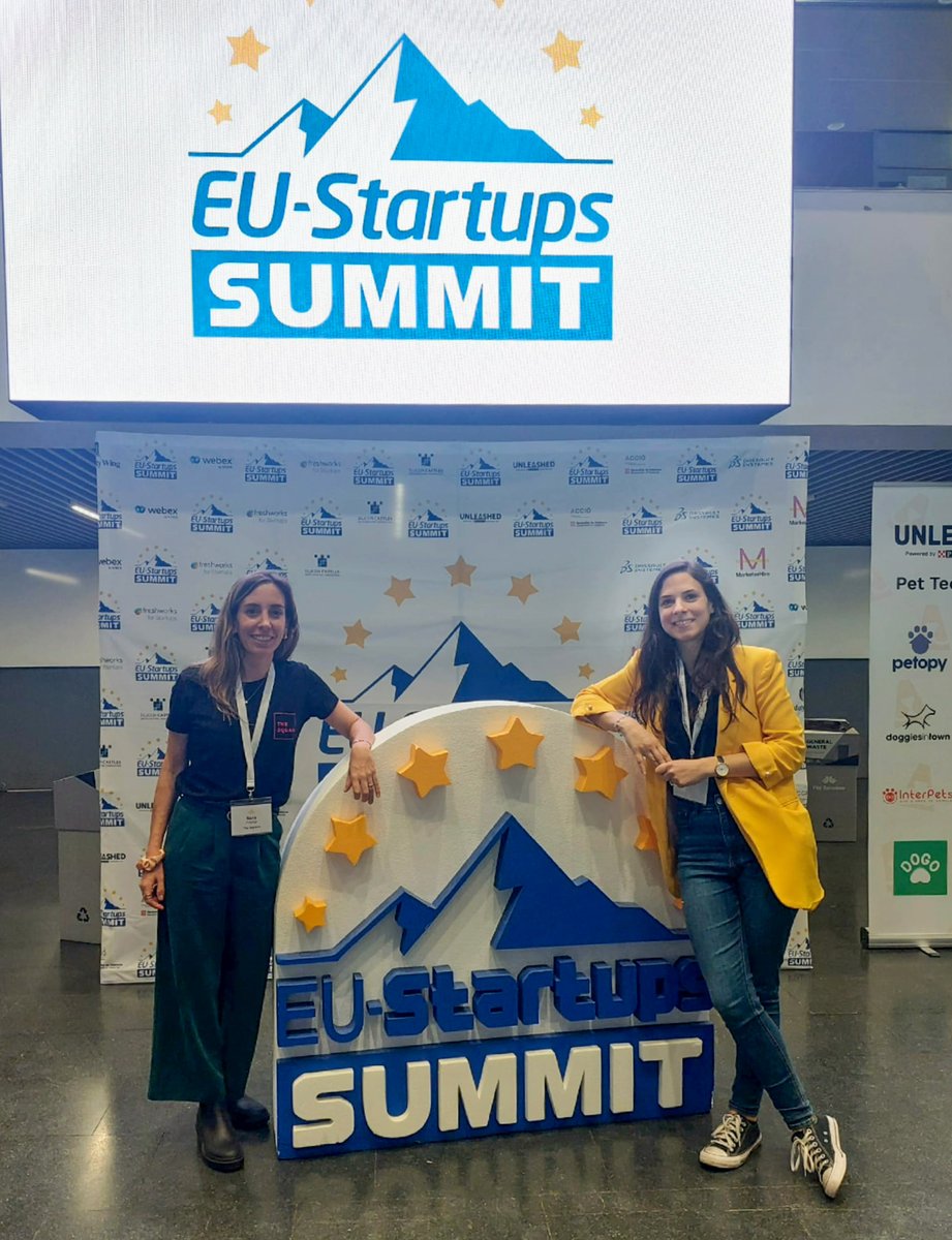 TheSquare_YCO's tweet photo. π#EUStartupSummit was rich in #startups, #VCs and key opinion leaders on #innovation, #technology and #entrepreneurship.
We also got the chance to meet up with @mikebutcher, @TiloBonow, @AndreMoraesSarm and @LeonardBurger. Thanks, @EU_Startups! https://t.co/ND2UXyMlSo
