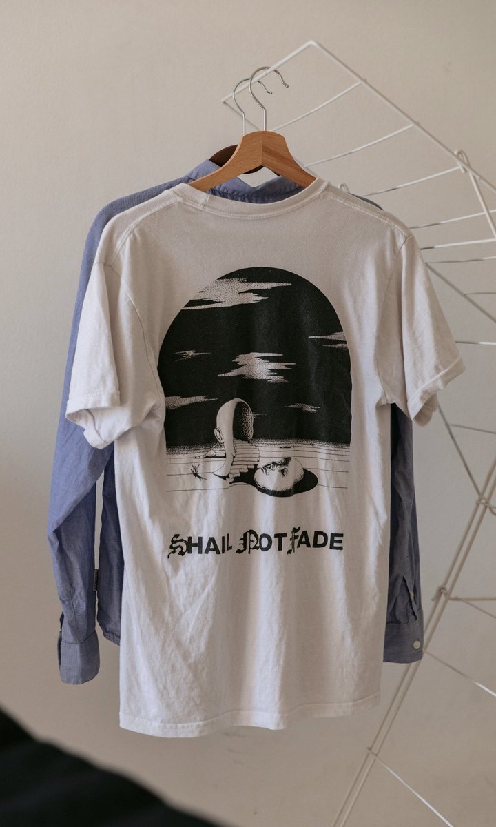 elsstrr's tweet photo. @shallnot_fade tee drying https://t.co/w3dp2Y343h
