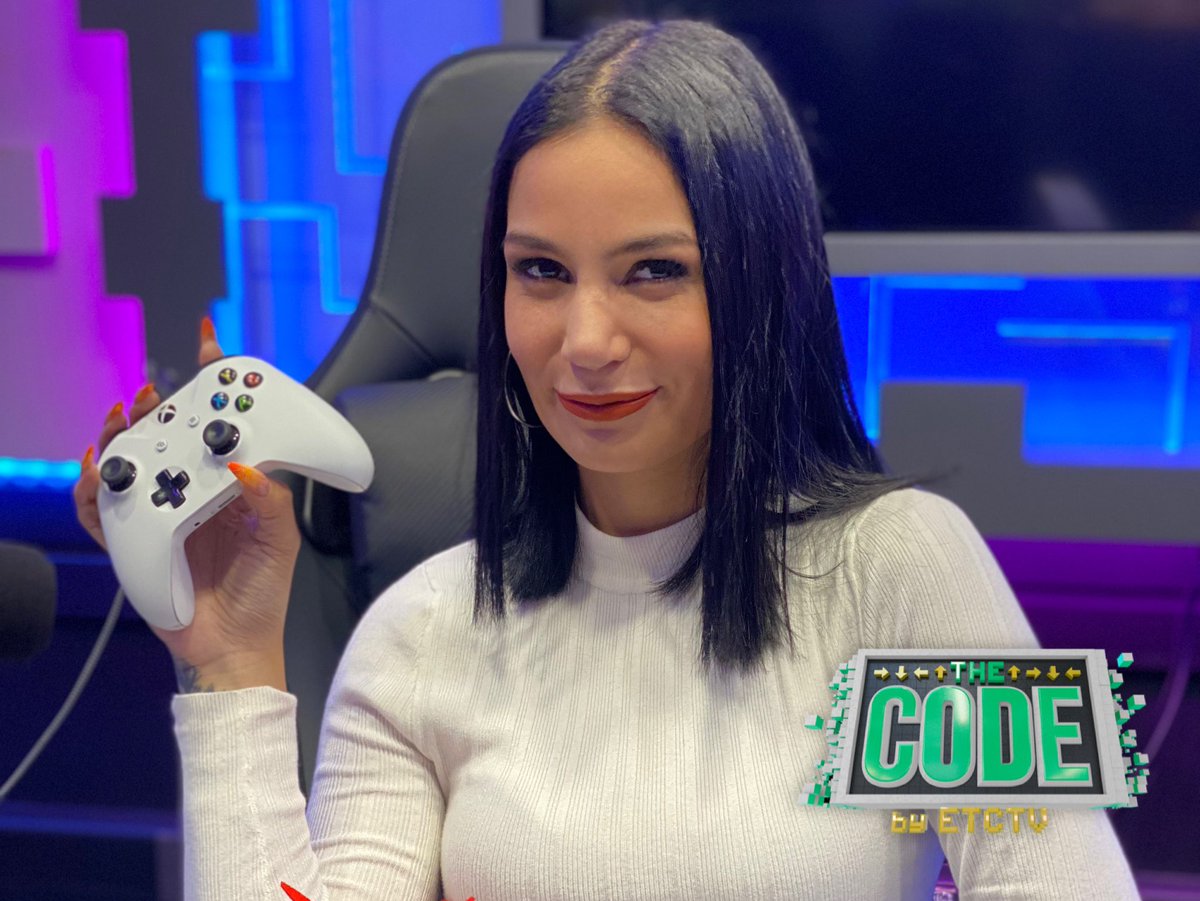 ETCTV_OFICIAL's tweet photo. Hoy parte el segundo episodio de #THECODEETC EN VIVO‼️ junto a nuestra @RoMadariagacl jugando el frenético “Lol Beans” a partir de las 17:00hrs🔥 Te esperamos en el chat de Twitch❤️
👉 https://t.co/jQOa5EVDaC https://t.co/M5vZFKVkPQ