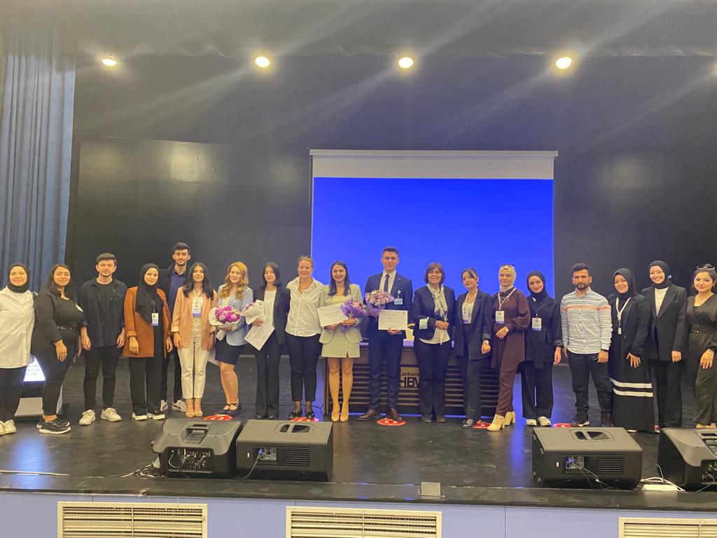 Bölüm hocalarımızın büyük katkılarıyla gerçekleştirmiş olduğumuz, mezunlar paneline katılımlarınızdan dolayı teşekkür eder bir sonraki etkinliğimizde görüşmeyi dileriz.

📌Bizi takipte kalın!