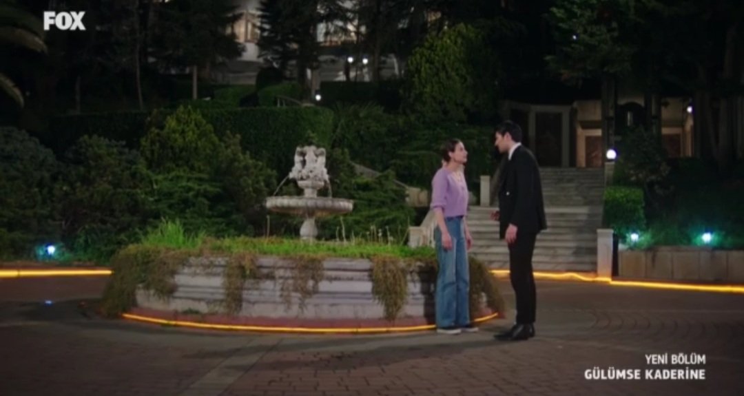 TDizi101's tweet photo. Ekin can't see Yaren like that. He doesn't want her to leave. He's right that accepting help doesn't make one weak. 🥺❤
E: I understand you can handle it. You can do it but it wouldn't be bad if you accept some help. 🥀
#GülümseKaderine
#EkYar
#SudeZülalGüler #DoğanBayraktar https://t.co/LYSLHNkGjZ