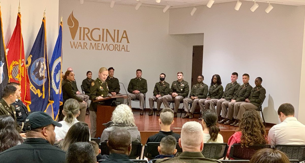 Congratulations to the Army's 17 newest Second Lieutenants from <a href="/VCU/">VCU</a>! It was my pleasure to administer the Oath to this motivated group of Officers! Lead with your head and follow your heart! <a href="/ArmyROTC/">Army ROTC</a> <a href="/SCoE_CASCOM/">U.S. Army CASCOM</a>