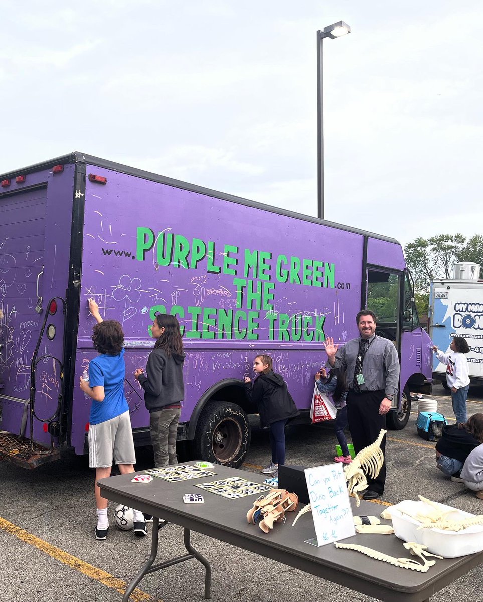 Lincoln School tweet media