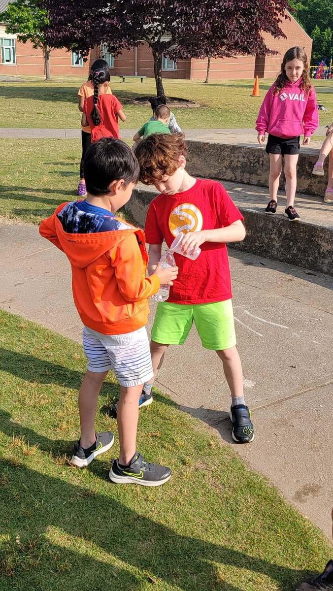 Anderson3rdPES's tweet photo. Science experiment day was a success!  Anything that fizzles and explodes was a winner!  @CogburnWoodsES #andersonfirsties https://t.co/ZWdsiE0ed9