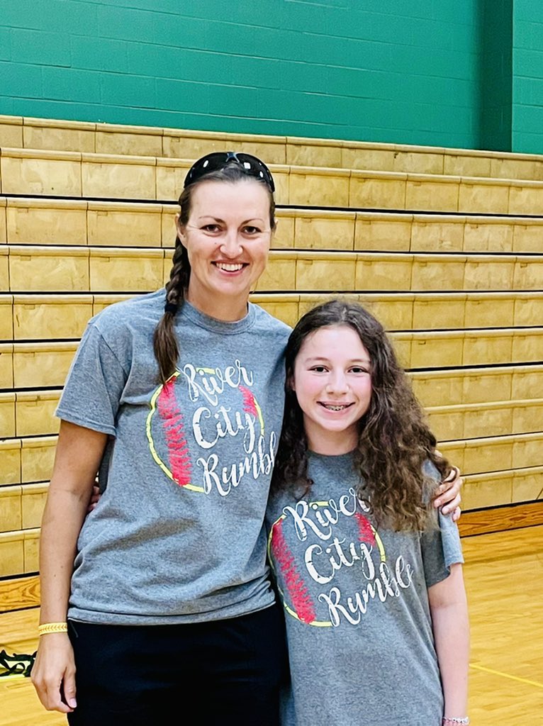 Alma_CoachW's tweet photo. When you unintentionally match… “Coach, that’s a nice shirt.” @alma_middle https://t.co/gNgE79PoU0