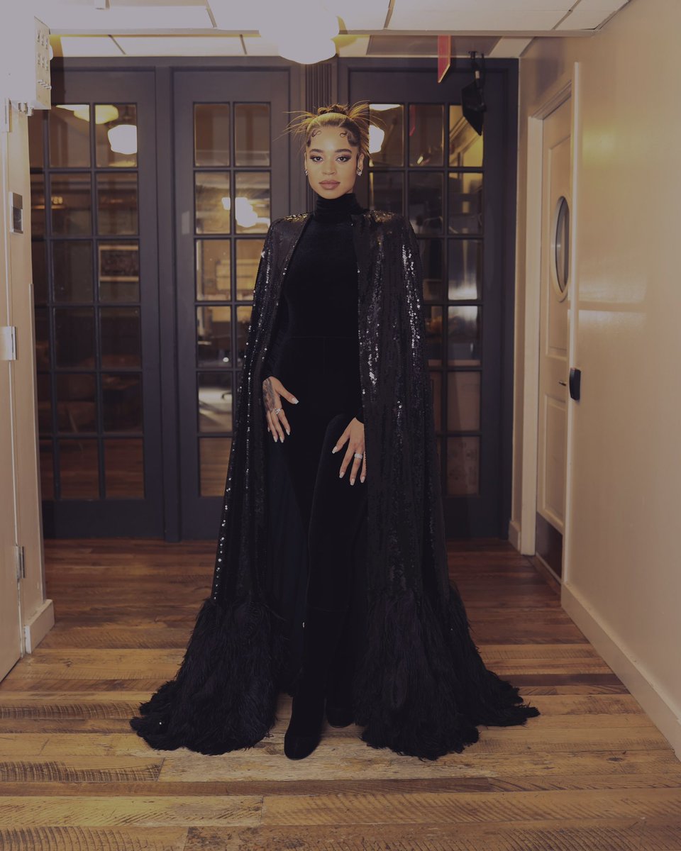 ellamai's tweet image. last night on @FallonTonight ❤️‍🔥