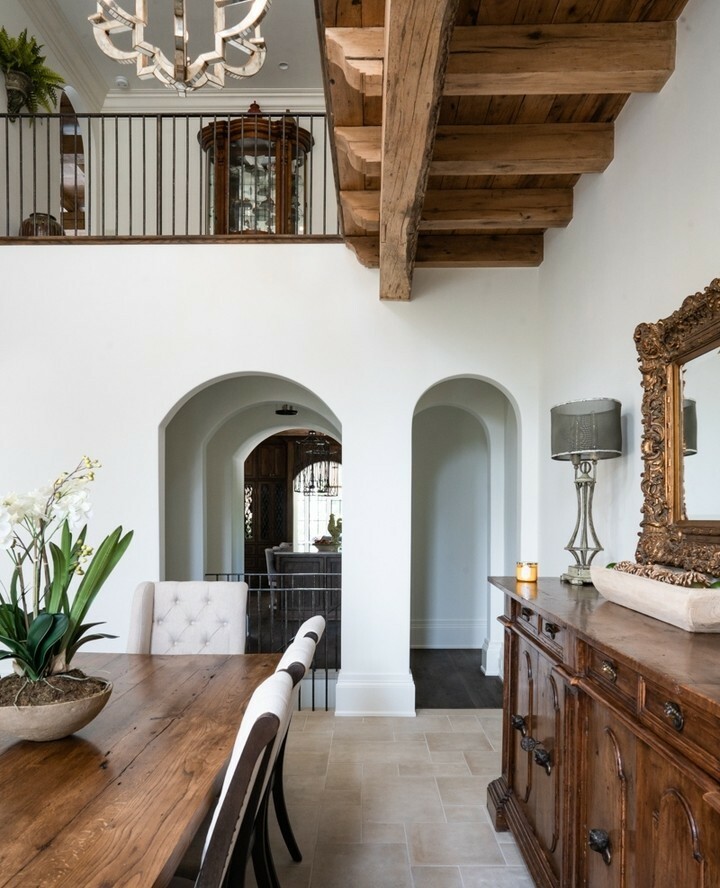 Happy Hump Day! ⁠
⁠
.⁠
.⁠
.⁠
.⁠
.#Reclaimed #reclaimedlumber #reclaimedwood #build #inspiration #design #home #office #usa #alabama #instalike #instagrambham #like4like #birminghamal #interiordesign #salvage #woodworking #woodporn #wood #antiquewood #buylocal #alcompix #…