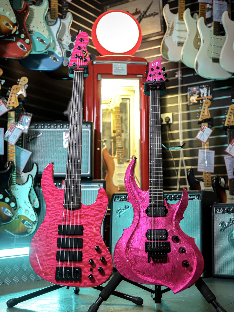 espmikan's tweet photo. Pink Ladies @ESPGuitarsJP
#ESPをすこれ #ESPordermade
#ESPcustom #ESPAmaze #ESPbass
#ESPFRX #ESPForest #ESPguitars #pink #hotpink #mij #ESP世界第一 https://t.co/9oRoLi7Jwl