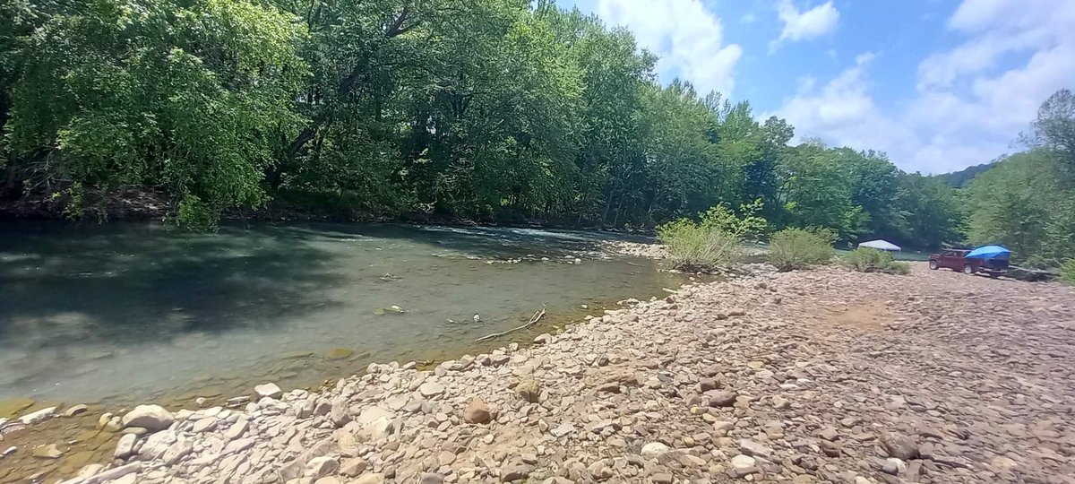 RArkadelphia's tweet photo. Yet another expedition this time around the Ozarks national forest and the surrounding areas this set of images are from the town of oark of which the first image has the famous oark cafe in it and the next three are of the close river next to the town the mulberry river 1/6 https://t.co/p6uBMLWq40