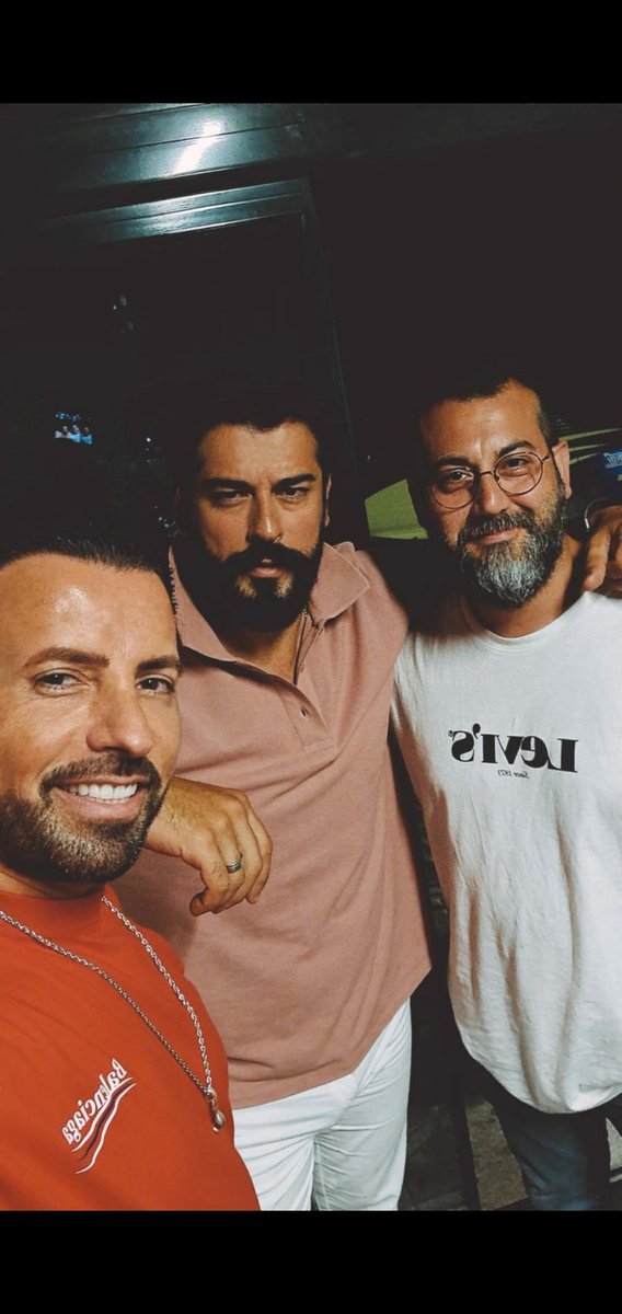 ♥️🎗 🎗
Dostluk illa yan yana, diz dize olmak değildir.Asıl can cana, kalp kalbe olmaktır.. Bu yolda güzel bir ekip ile birlikte daha nice güzel işlere inşallah 🙏 Çok güzel sürprizlerimiz var daha #takiptekalIn 💣