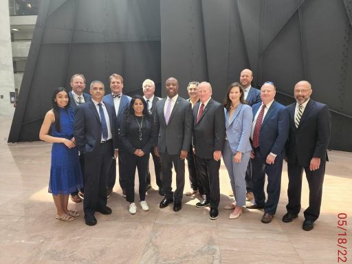 SC_CPMA's tweet photo. Our group photo with @SenatorTimScott today! #EMAdayontheHill #FuelMatters https://t.co/0qcM4u8j5x