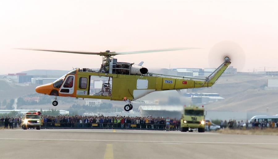 Avionotics's tweet photo. 🇹🇷 TUSAŞ 4. GÖKBEY Prototipini uçurdu. 👏

🚁 P0 TC-HLP
🚁 P1 TC-HLI
🚁 P2 TC-HLV
🚁 P3 TC-HLH https://t.co/Q8zdReSBJe