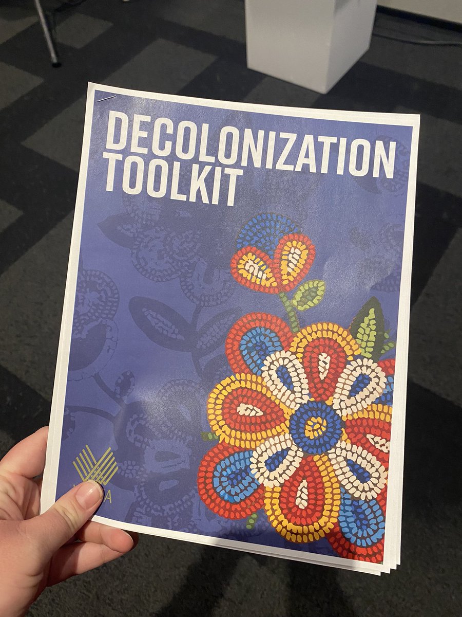 mrsroachsroom's tweet photo. Thanks to @VIDEAvictoria for the great resource and excellent presentation! #PeaceNow2022 https://t.co/ehBUaWnMXQ