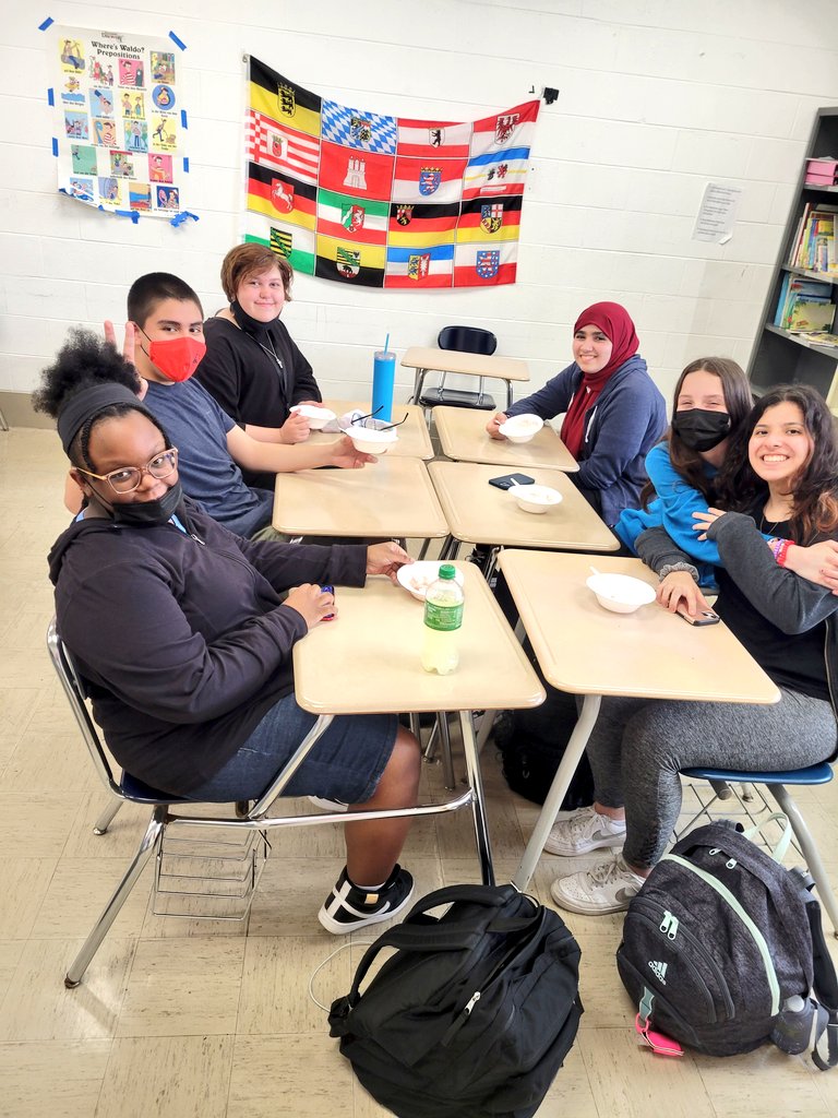 No better way to close out a great year of German Club than with a Spaghettieis party! 🍨🍝 #learngerman #gochargers