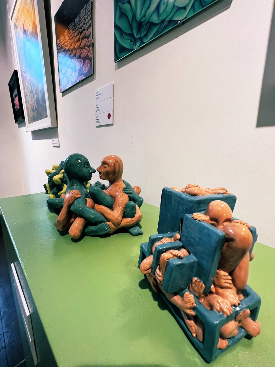 bluretina's tweet photo. The show will be going on @PeepArtSpace until the end of the week. If you are at the Beyoglu area highly recommended 👁❤️‍🔥👁 https://t.co/2Ezp2sIaFK