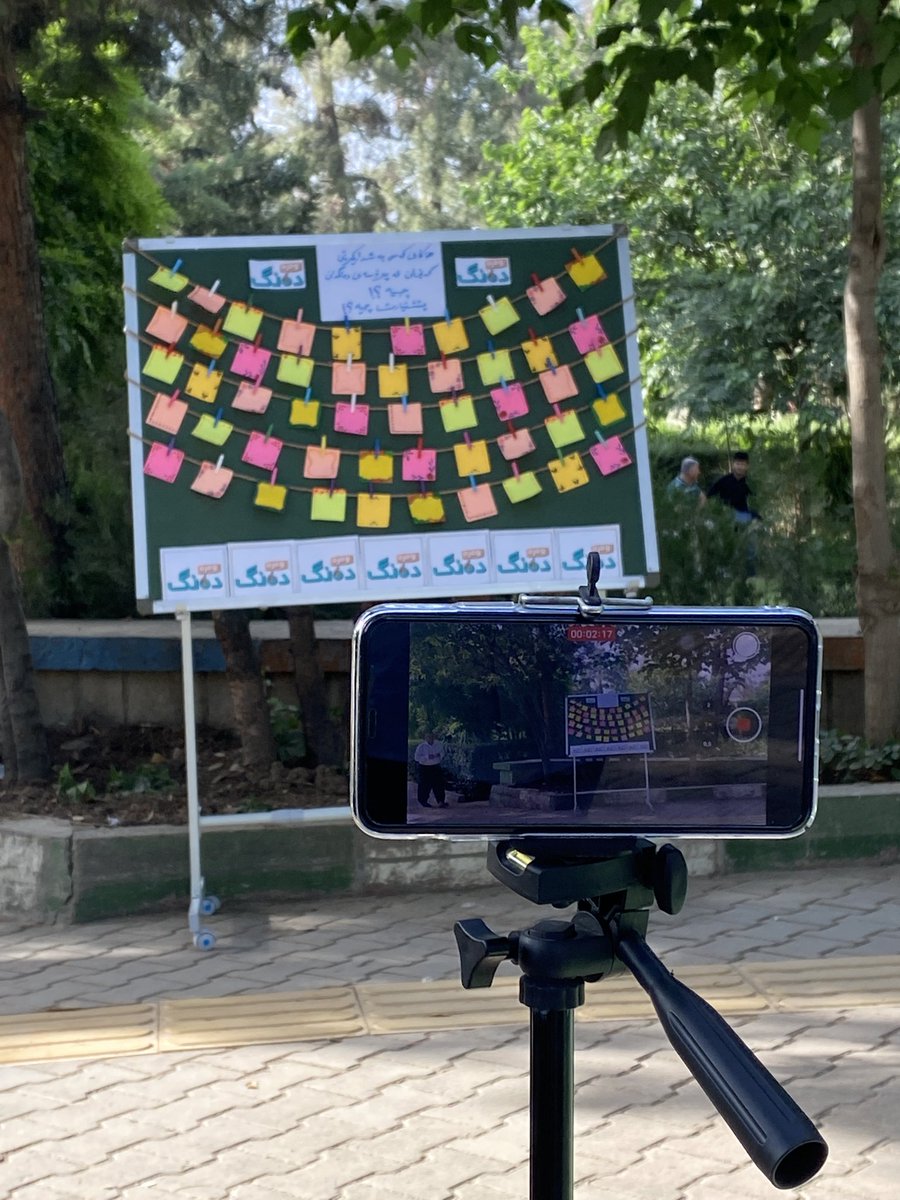 NoC_programme's tweet photo. Wêrê Dêng's first activity took it's place in all (Erbil, Sulaymaniyah, and Helebje) cities, we asked youth to use their voice through writing one of their main problems that they face in KRI and also challenged them to mention a solution for each other.

@SPARKorg #WêrêDêng #KRI https://t.co/uERq6TDAjt