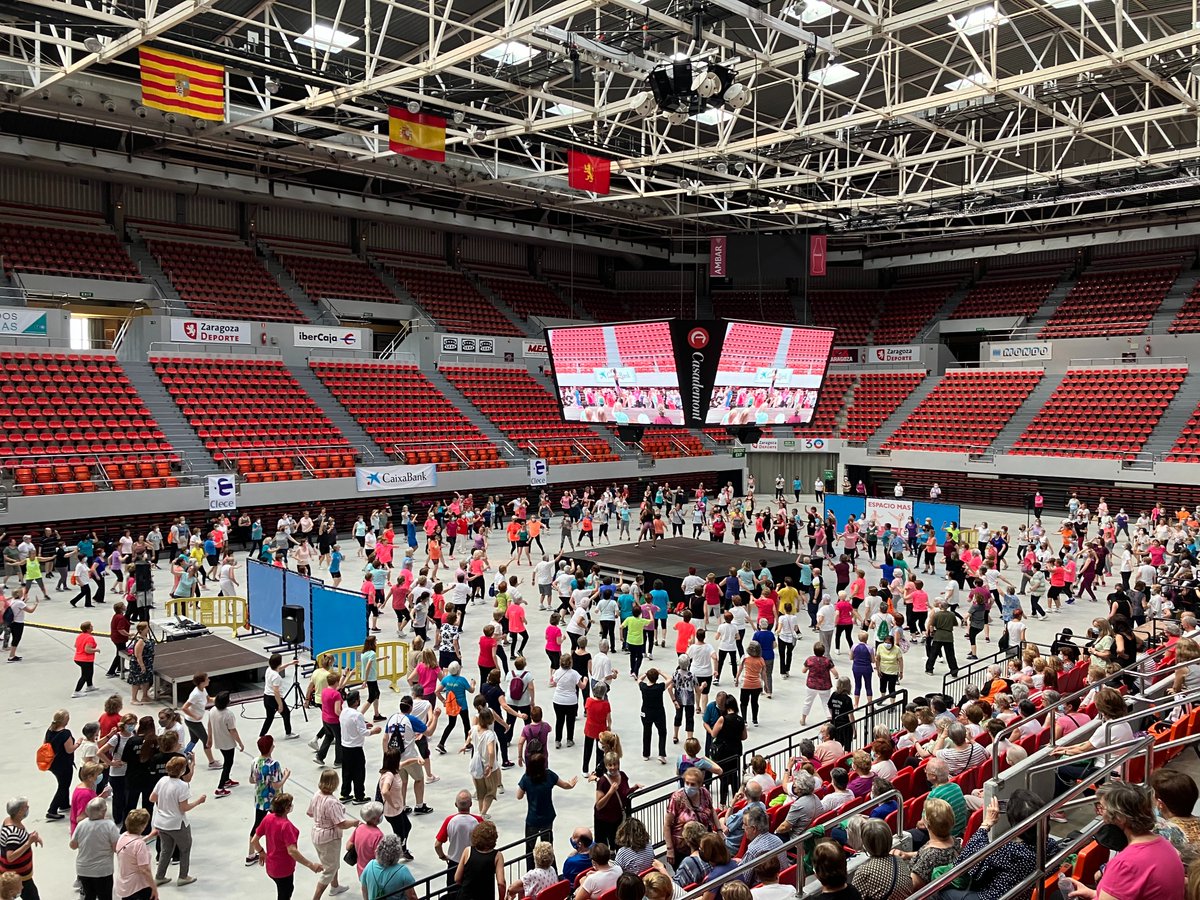 zaragozadeporte's tweet photo. 🧘‍♀️ 3.700 personas han participado en el programa de gimnasia de mantenimiento de Zaragoza Deporte en la temporada 2021/22.

El "Príncipe Felipe" ha acogido hoy la fiesta de fin de temporada de estos cursos, que se desarrollan a lo largo del año en 23 instalaciones municipales. https://t.co/demlTiNCsU