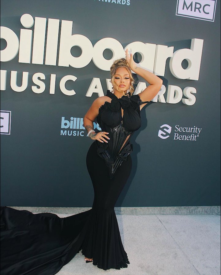 officialbydose's tweet photo. Red Carpet Approved!
Big @Latto seen wearing our 
Jasmine Two Strap Mule for the Billboard Awards styled by @ZerinaAkers 
https://t.co/Pw513gSD6z https://t.co/cVb8u7uhlg