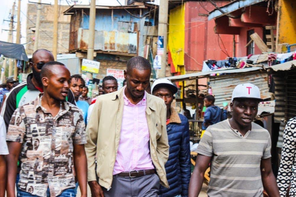 BillianOjiwa's tweet photo. Community engagement in Kosovo Hospital Ward Mathare. Huku tuko na @SakajaJohnson @WilliamsRuto @MillicentOmanga @BishopWanjiru under @UDAPartyKe #MathareMP https://t.co/wqnocOqCyl