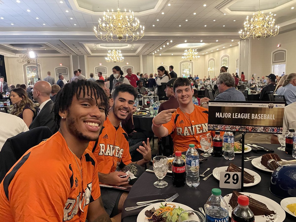 Coach Tyson Fernandez tweet media
