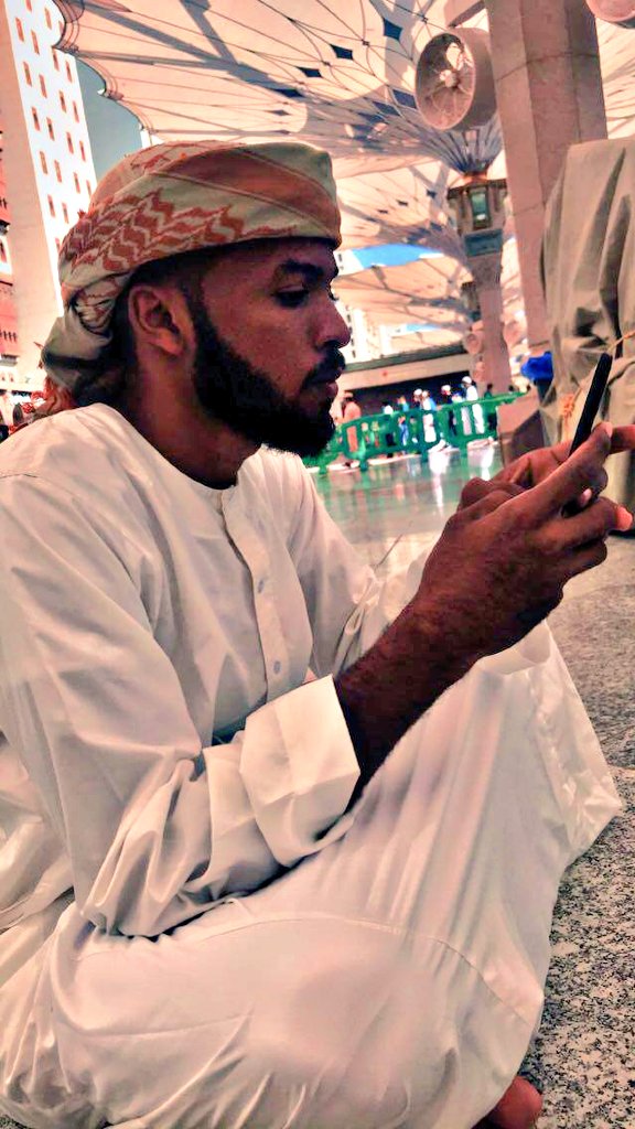 mossababdo441's tweet photo. عدم الامبالا الفينا خسرنا كتير ولسه ح يخسرنا اكتر والسبب الوحيد الخراب علاقتنا مع الناس بنسأل لكن ما بنفقد زول  حتي لو غاب شهر شرين ثلاثه يعني اهمال كدا ماعادي ماعرف دا خوف مننا مثلاا اوخائفين نستنزف مشاعرنا في علاقات نحنا عرفنها ما ح دوم ولا ح يبقي لينا فيهم يوم من الايام https://t.co/GVGbss45iI
