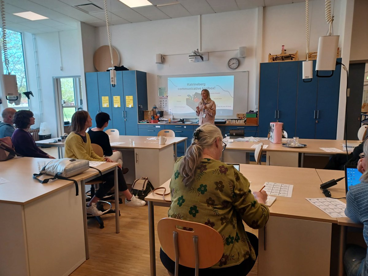 CpeeGloria's tweet photo. Última movilidad de nuestro proyecto #ErasmusPlus "Más observación + Inclusión". Estamos en Suecia, en #KatrinebergsSchool, un Colegio Público de Ed. Especial en el municipio de #Mondal. Seguimos incorporando ideas para mejorar nuestras prácticas educativas. https://t.co/L0GzlOMm5D
