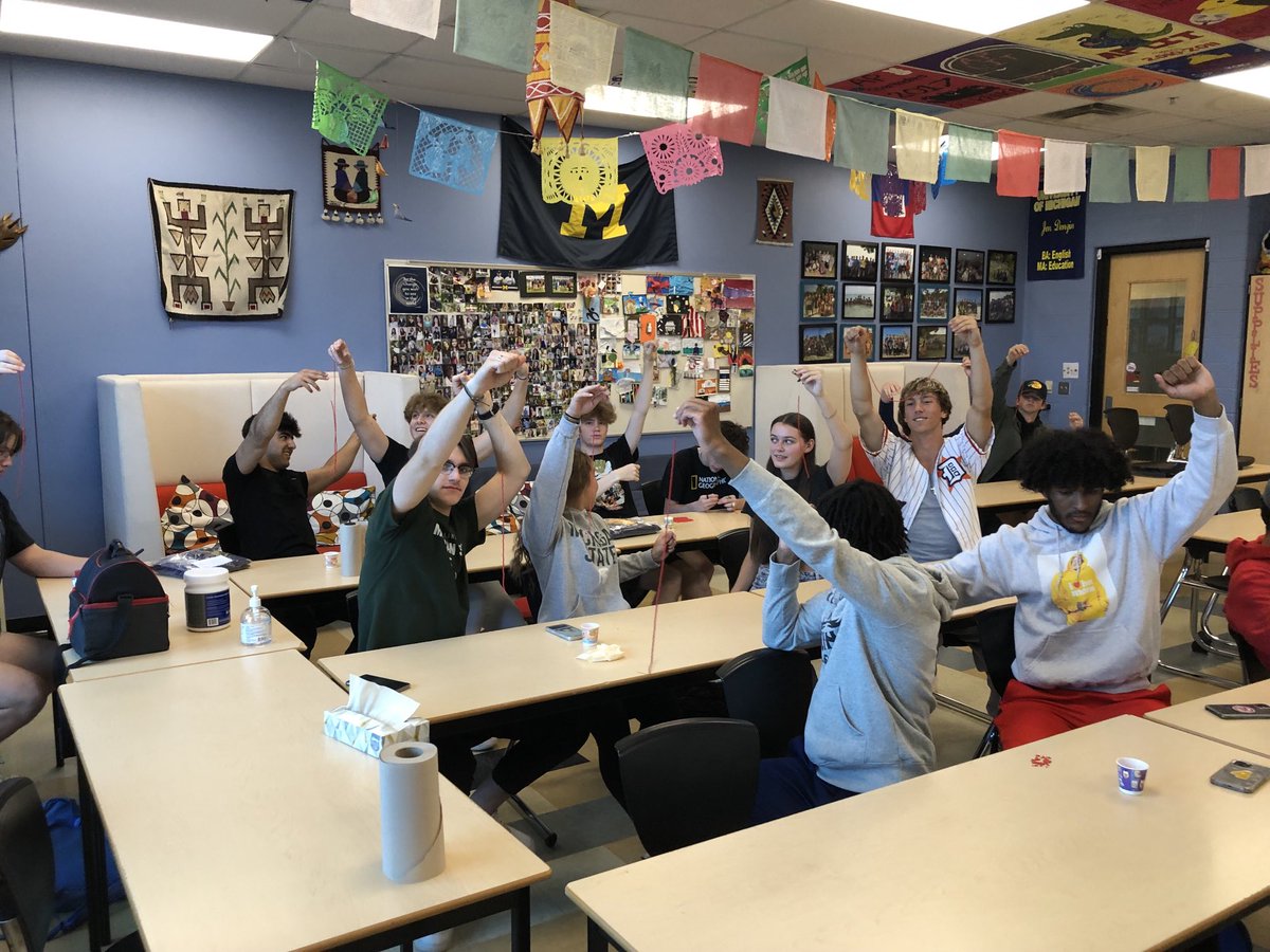 ⁦<a href="/SalineSCE/">Saline SCE</a>⁩ students want to thank ⁦<a href="/FoundationSAS/">FSAS</a>⁩ for supporting today’s lesson with ⁦<a href="/TandanaFdn/">Tandana Foundation</a>⁩ making traditional Kichwa makiwatanas (bracelets). We learned so much from our teacher, Margarita. 
#GlobalLearning #vitualengagement
