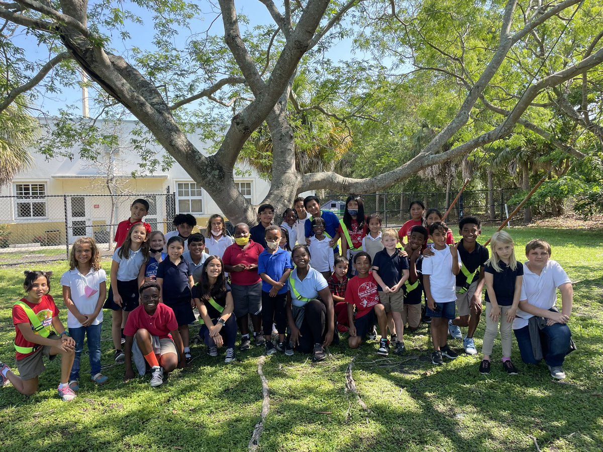 Daniela Whiteside tweet media