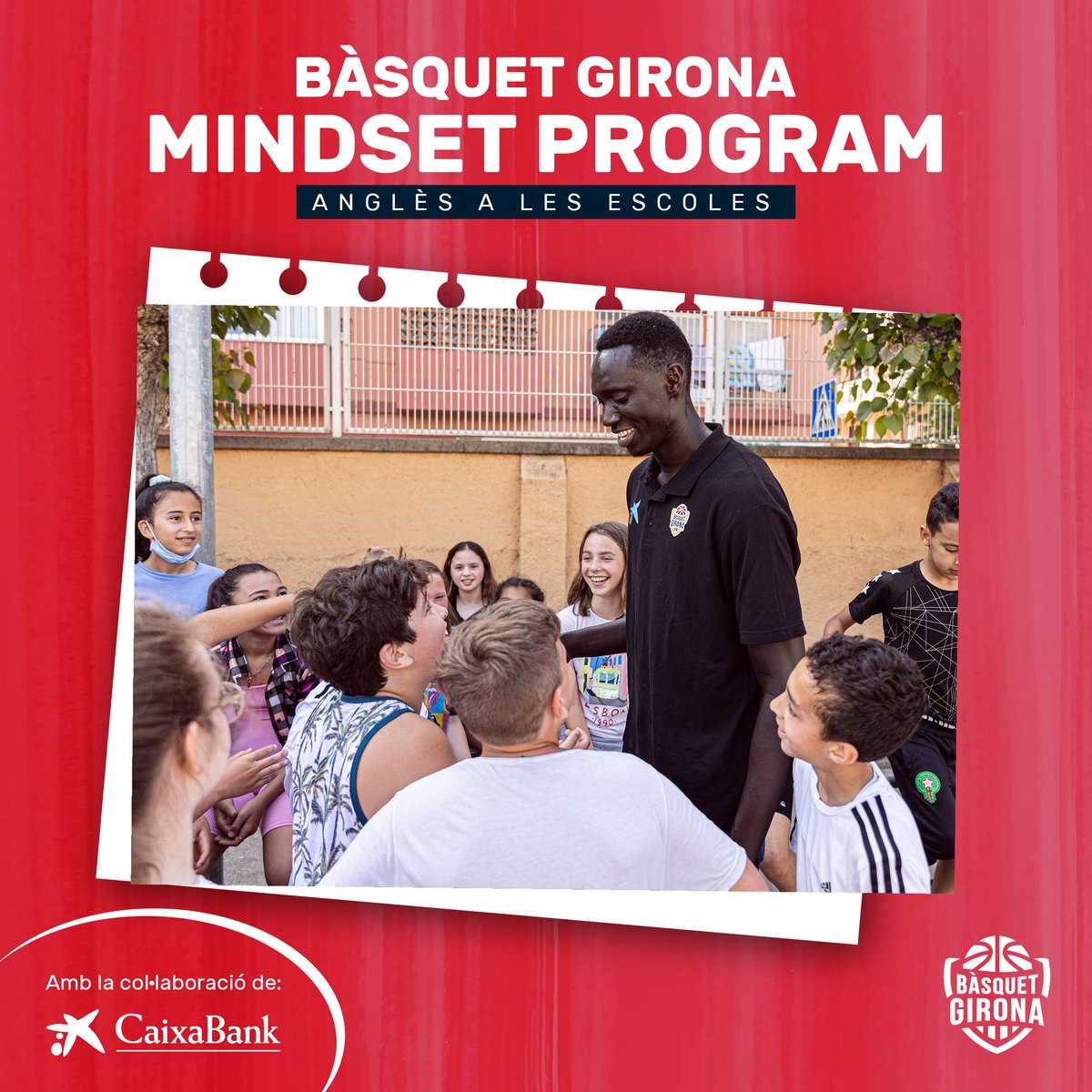 BasquetGirona's tweet photo. 𝗘𝗟 𝗕𝝠̀𝗦𝗤𝗨𝗘𝗧 𝗤𝗨𝗘 𝗦❤️𝗠
🇬🇧⛹️♀️⛹️♂️ Aquest matí hem visitat l'escola #EsteveCarles de Lloret de Mar en el marc de la iniciativa del club #BGMindsetProgram amb el suport de @caixabank_cat 🙌
📷 @clubcreatiu
#CreixemJunts #SomhiGirona #OrgullGironí https://t.co/S2DtI9dn7x