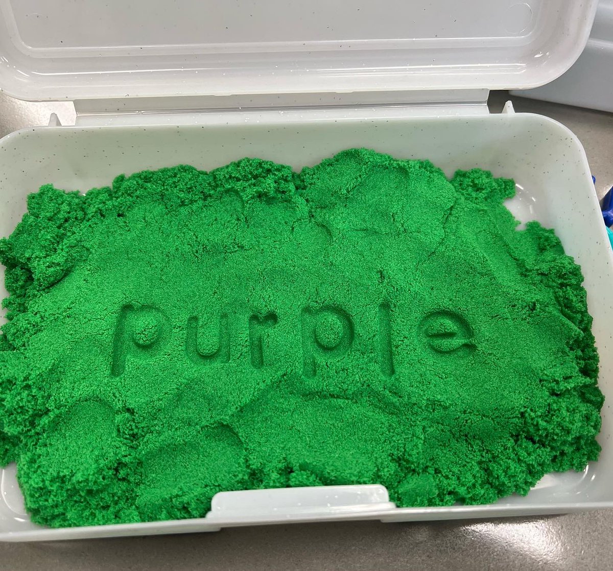 finch_janna's tweet photo. .Wish me luck… trying the sand trays out today! 😉 #makeitfun #soundmapping #phonemicawareness #sor #literacy #kineticsand #iteachsecond #chaseinnovators @chasetigers https://t.co/PshAXFZYIG