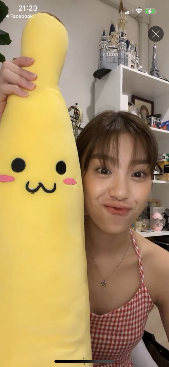 Artykaew's tweet photo. น้องแก้วมาแล้วน่ารักวันนี้ คิดถึงน้องแก้วนะ #KaewBNK48 https://t.co/QzjKjfFgzc