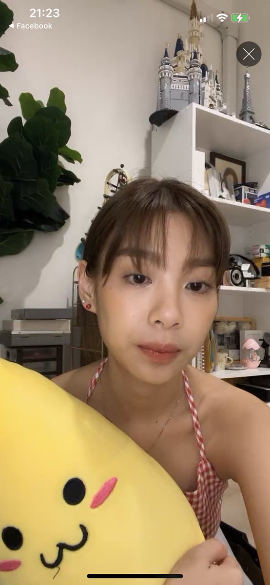 Artykaew's tweet photo. น้องแก้วมาแล้วน่ารักวันนี้ คิดถึงน้องแก้วนะ #KaewBNK48 https://t.co/QzjKjfFgzc