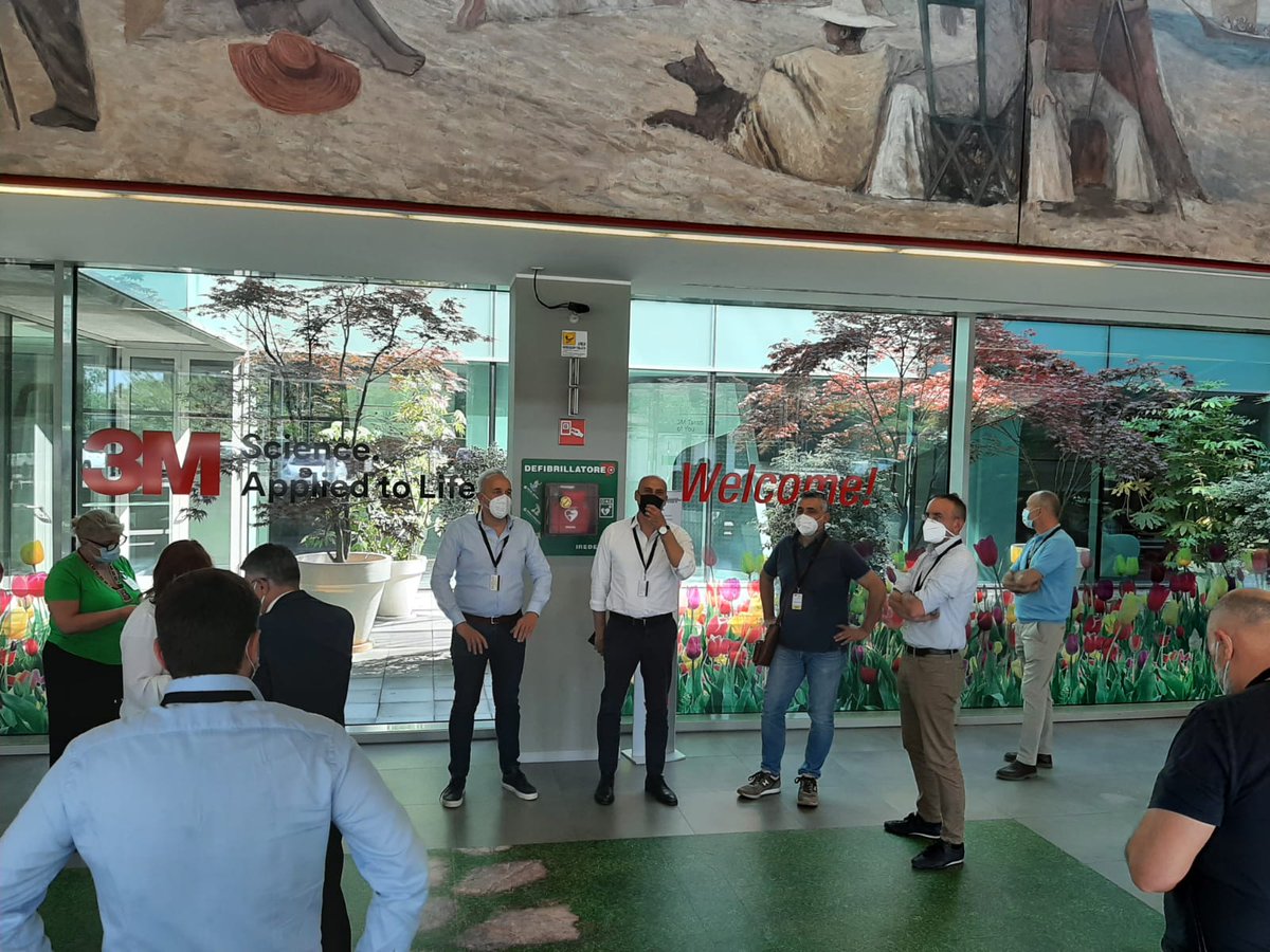 ConfindustriaBG's tweet photo. Pomeriggio speciale per la Rete #Edinnova che ieri pomeriggio è stata in visita alla sede di Pioltello (MI) di @3M. Imprenditori, imprenditrici e manager presenti hanno potuto confrontarsi con una realtà all'avanguardia nel campo dell'#innovazione. https://t.co/fg7ggOksIc