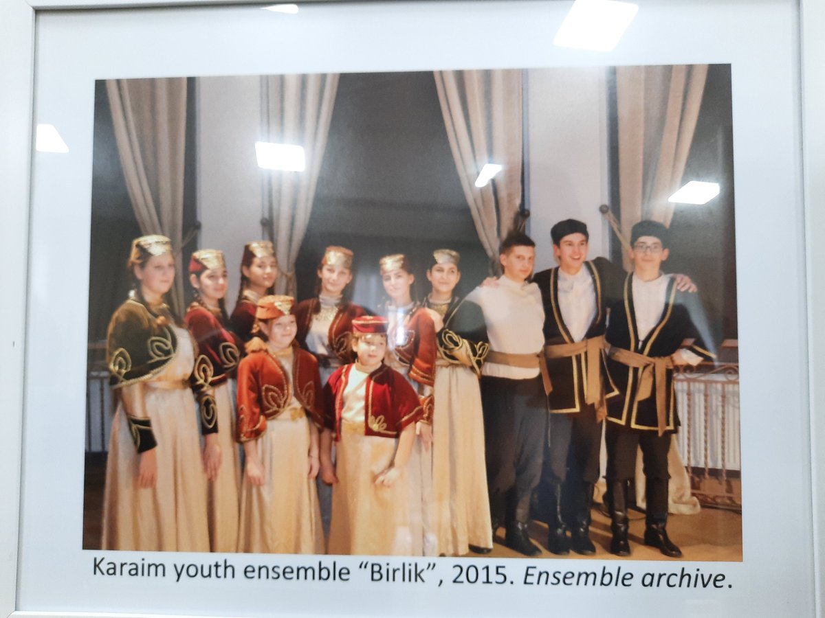 RusifHuseynov2's tweet photo. 6 əsrdən çoxdur ki, Baltik sahillərində yaşamış (və əsasən assimilyasiya məruz qalmış) bu qıpçaq nəsillərinin dilində qalmış türk sözlərini ("birlik", "beşik") görüb tanımaq çox maraqlı hisslərdir.
#karaim #karaims #karaimlər https://t.co/y7dNDFt1wg
