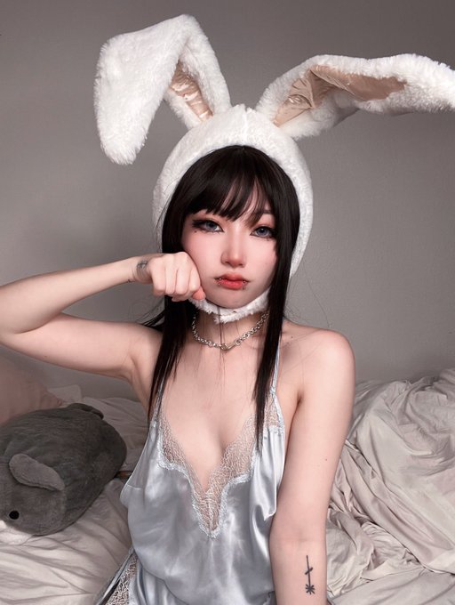 1 pic. I just want anime tits :( ? https://t.co/ha7uOWV2vn