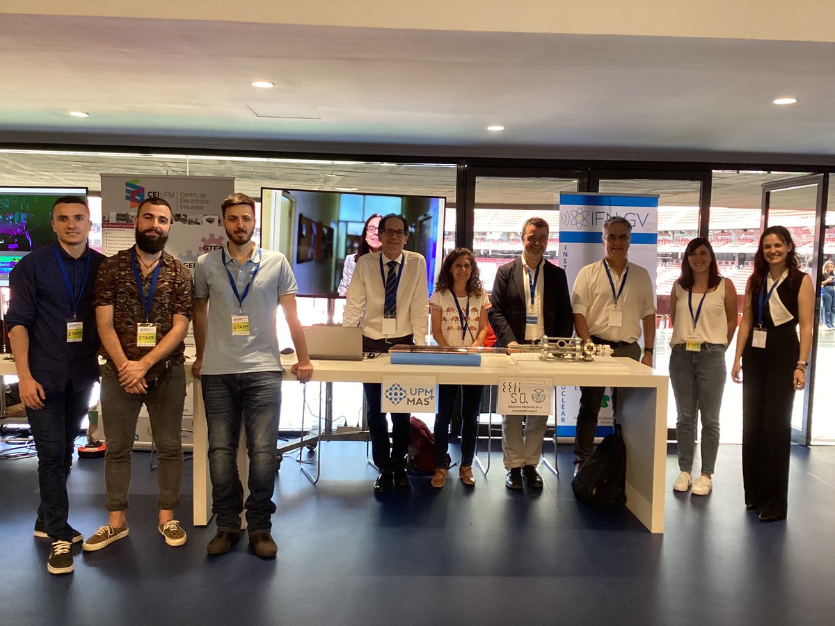 upm_mas's tweet photo. Segundo día en las jornadas #upmday22 apoyando a nuestros compañeros de @ifn_upm, @CEI_UPM, @IsomUpm, Instituto de Energía Solar y Centro Láser en el Wanda @Metropolitano 🤝🎉@La_UPM #investigacion https://t.co/4zOnlUgSZp